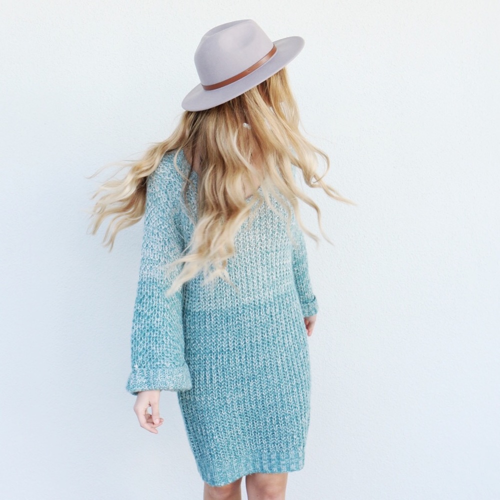 blue sweater dress - Picture 3 of 6